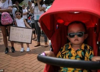 بچه ها هم در هنگ کنگ به خیابان آمدند