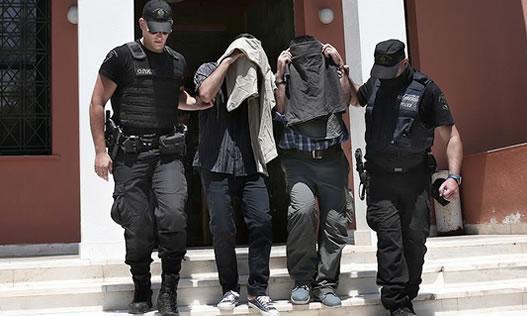 بازداشت 16 نفر به اتهام ارتباط با گروه داعش