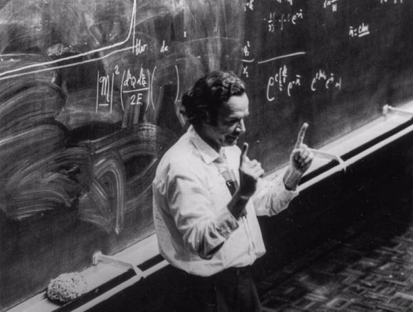 حالا می توانید به مجموعه ارزشمندی از سخنرانی های علمی ریچارد فاینمن به صورت رایگان گوش کنید